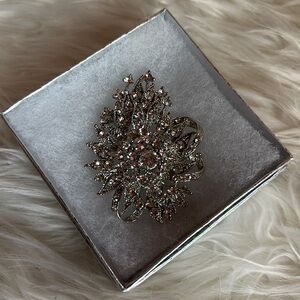 Rhinestone brooch cluster pin